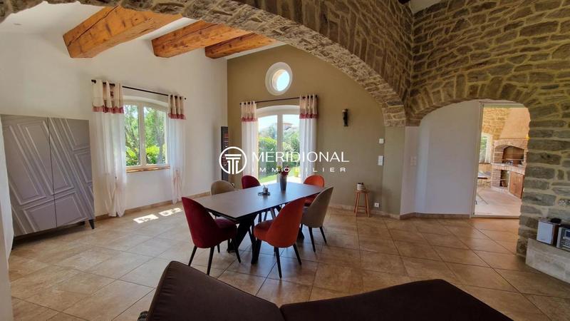 Villa - 191 m² - 6 pièces