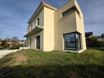 Maison - 119 m² - 6 pièces