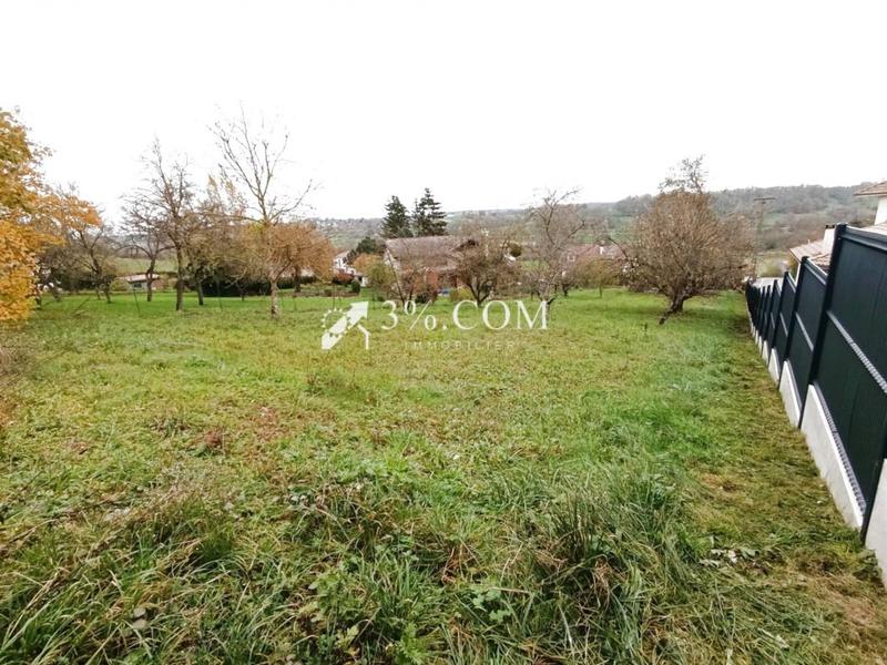Terrain constructible - 1 215 m²