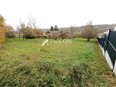 Terrain constructible - 1 215 m²