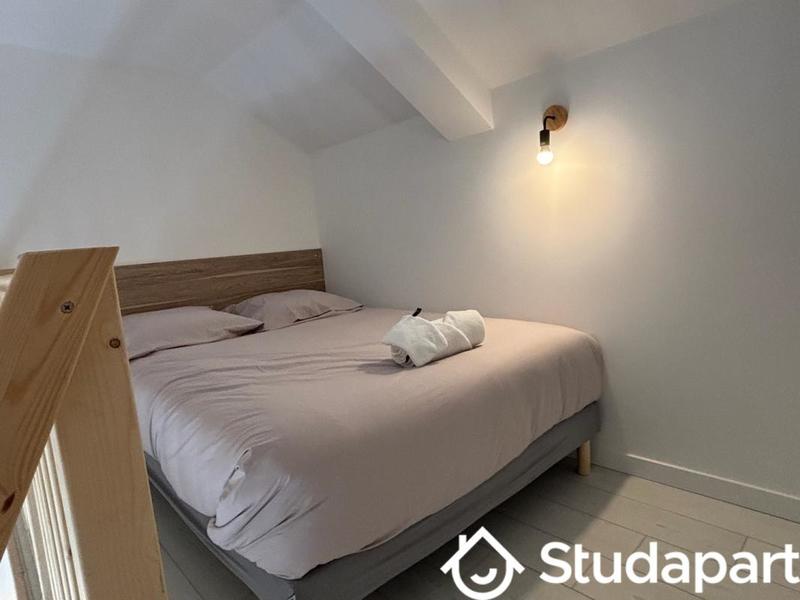 Chambre - 12 m² - 1 pièce