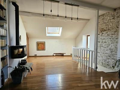 Maison - 278 m² - 11 pièces