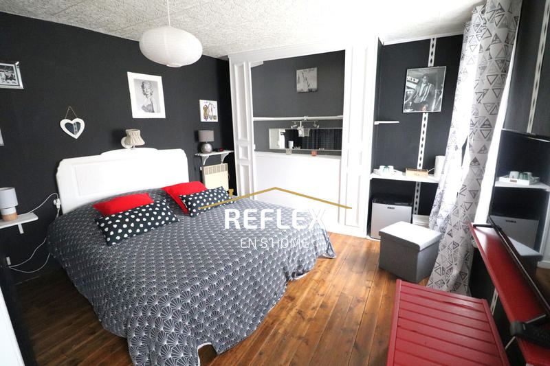 Maison - 229 m² - 8 pièces