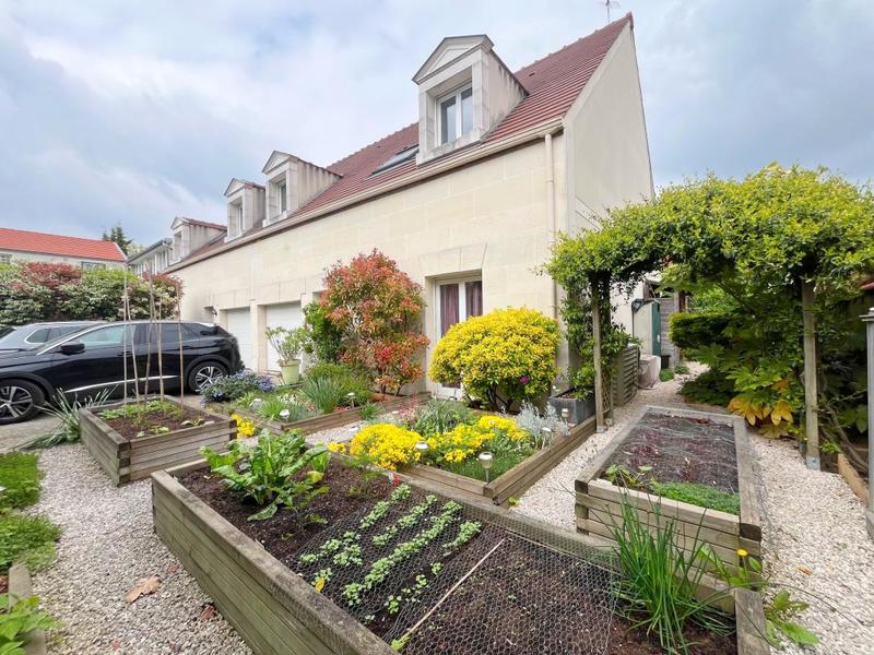 Maison - 123 m² - 6 pièces