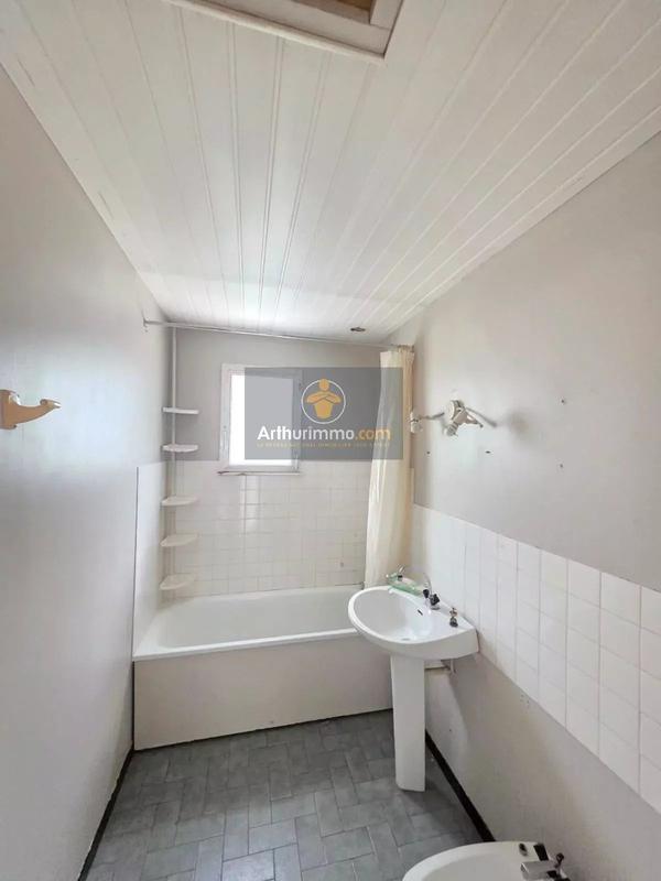 Maison - 85 m² - 4 pièces