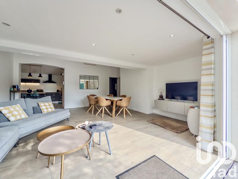 Maison - 104 m² - 4 pièces