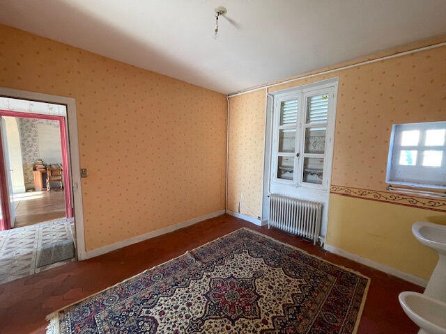 Maison - 168 m² - 8 pièces