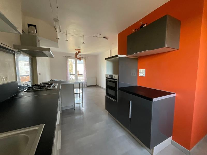 Maison - 101 m² - 5 pièces