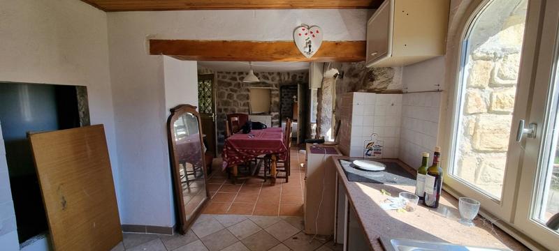 Maison - 220 m² - 7 pièces