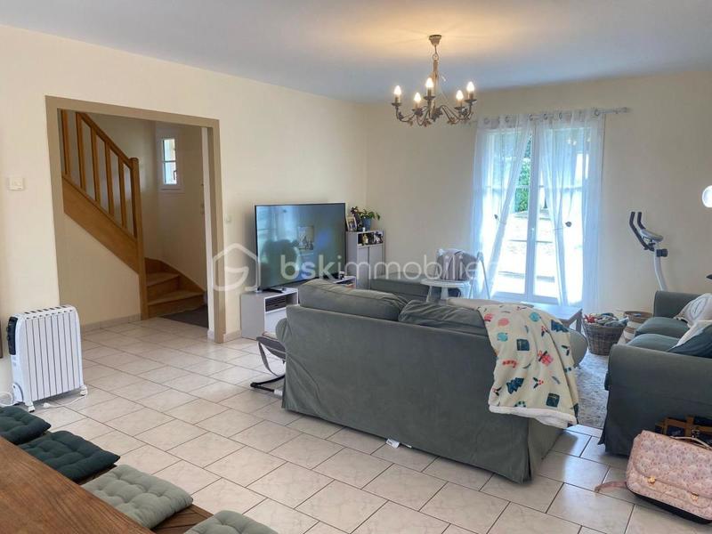 Maison - 140 m² - 8 pièces