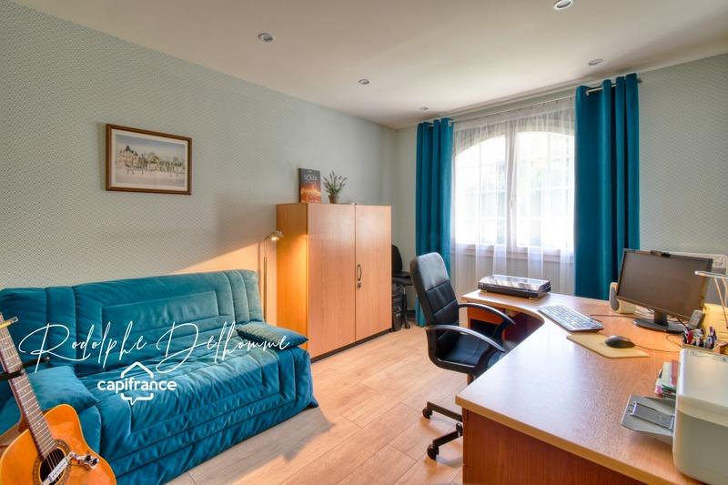 Maison - 187 m² - 7 pièces