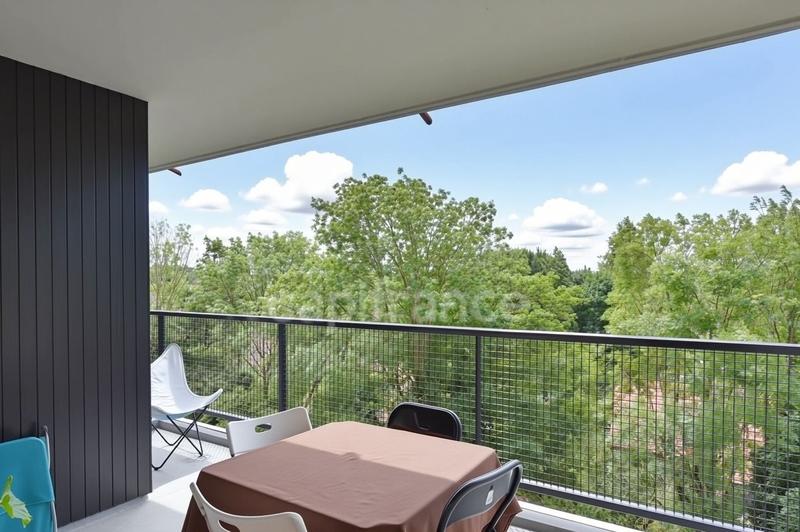 Appartement - 98 m² - 4 pièces