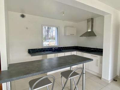 Maison - 79 m² - 5 pièces