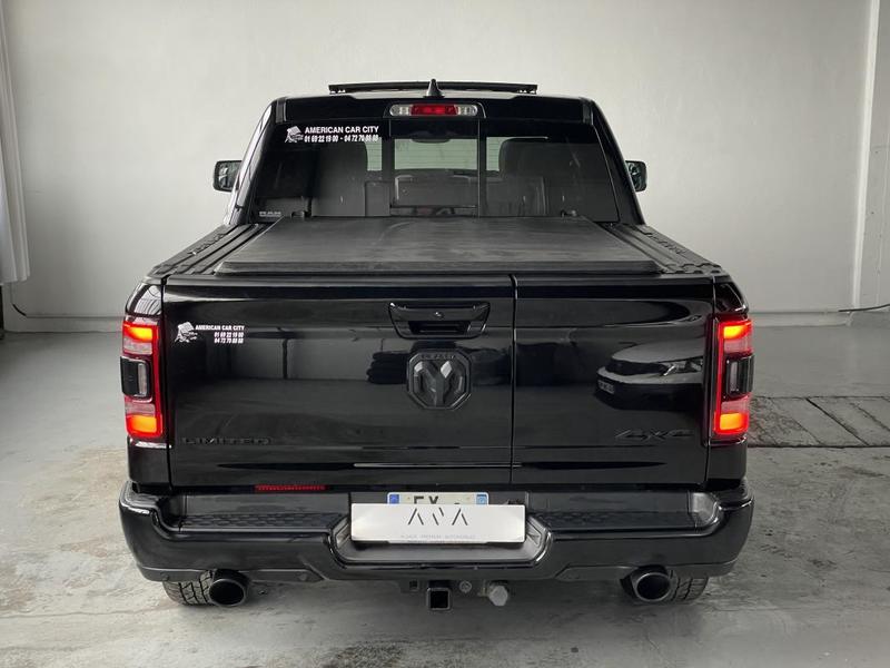 Dodge Ram V8 5,7l Crew Limited Box Tva