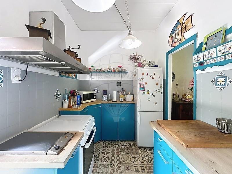 Maison - 225 m² - 9 pièces