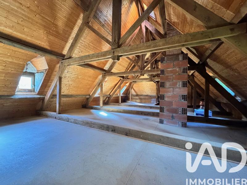 Maison - 250 m² - 8 pièces