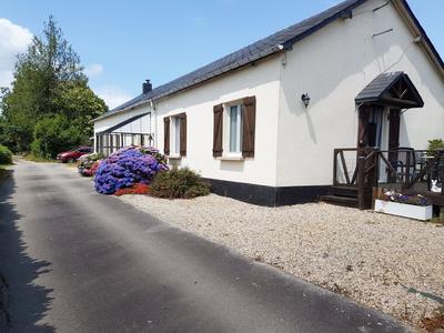 Maison - 122 m² - 7 pièces