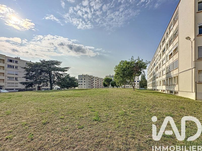 Appartement - 64 m² - 4 pièces