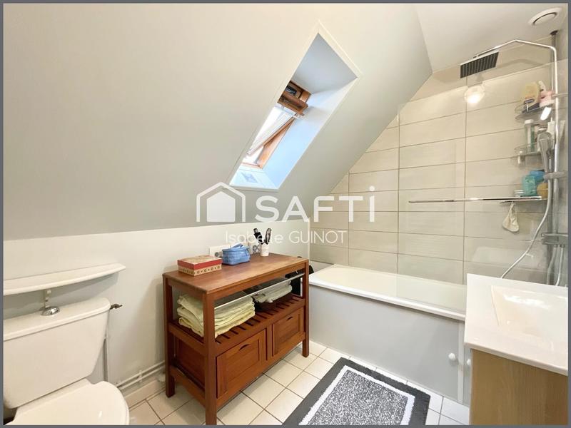 Maison - 90 m² - 4 pièces