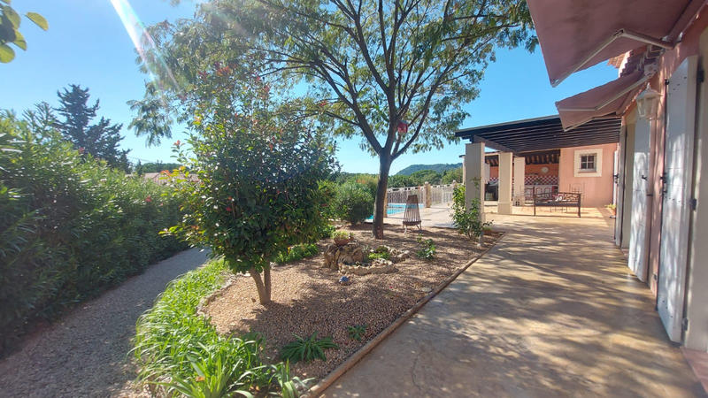 Villa - 145 m² - 6 pièces