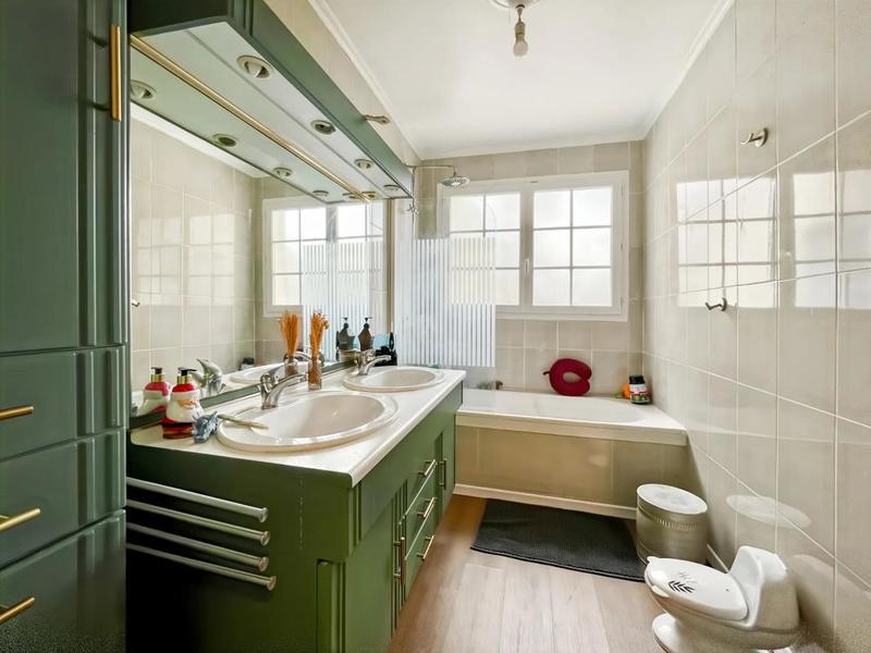 Maison - 141 m² - 6 pièces