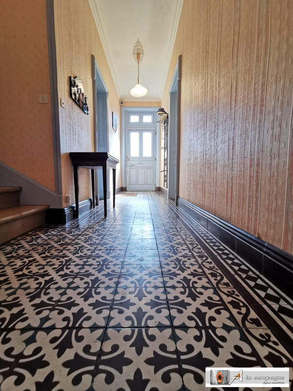 Maison ancienne - 177 m² - 7 pièces