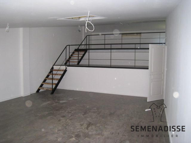 Local d'activités - 70 m² - 1 pièce