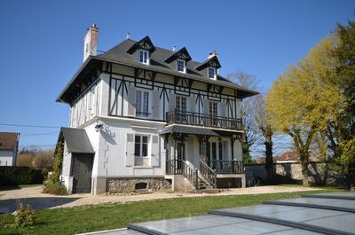 Maison bourgeoise - 230 m² - 9 pièces