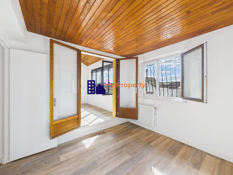 Maison - 152 m² - 7 pièces