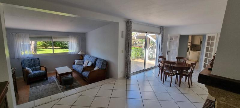 Maison - 121 m² - 6 pièces