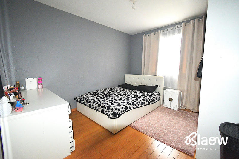 Maison - 94 m² - 5 pièces