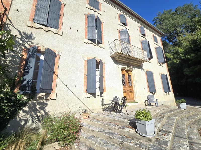 Villa - 330 m² - 8 pièces