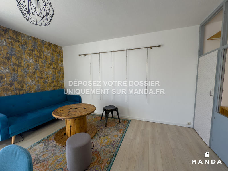 Chambre - 10 m² - 4 pièces