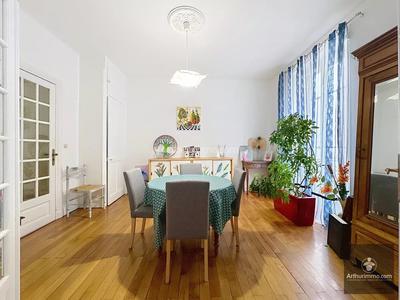 Appartement - 108 m² - 4 pièces