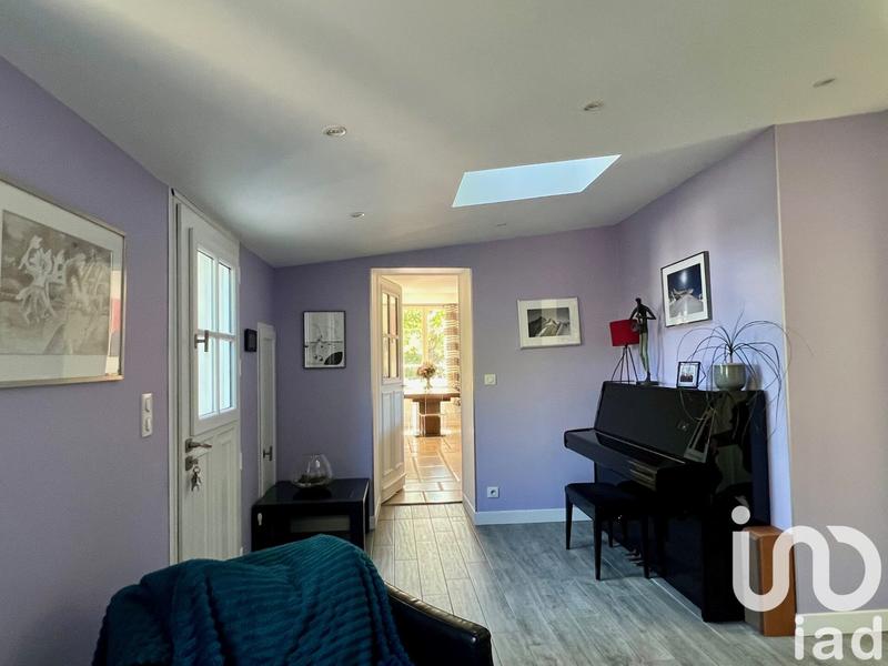 Maison - 203 m² - 8 pièces