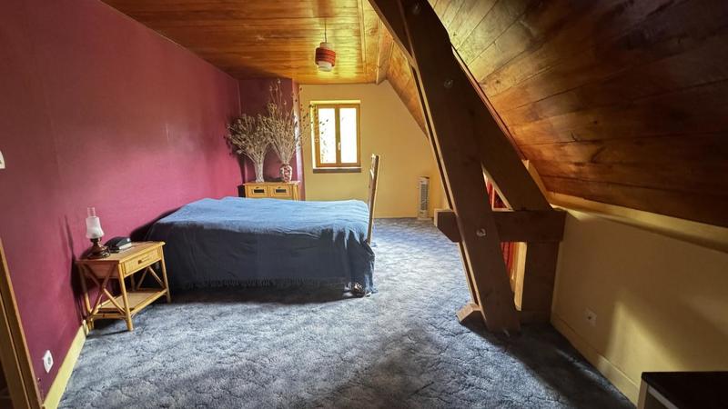 Maison - 228 m² - 7 pièces