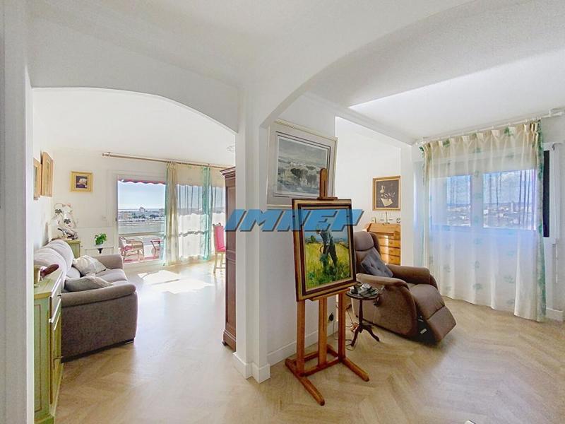 Appartement - 82 m² - 4 pièces