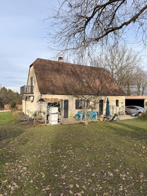 Maison - 140 m² - 5 pièces