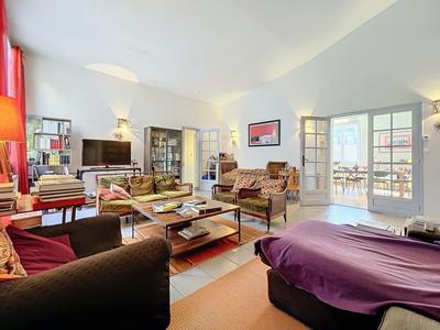 Duplex - 158 m² - 6 pièces