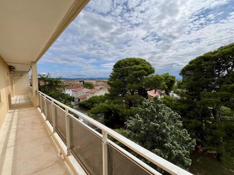 Appartement - 96 m² - 5 pièces