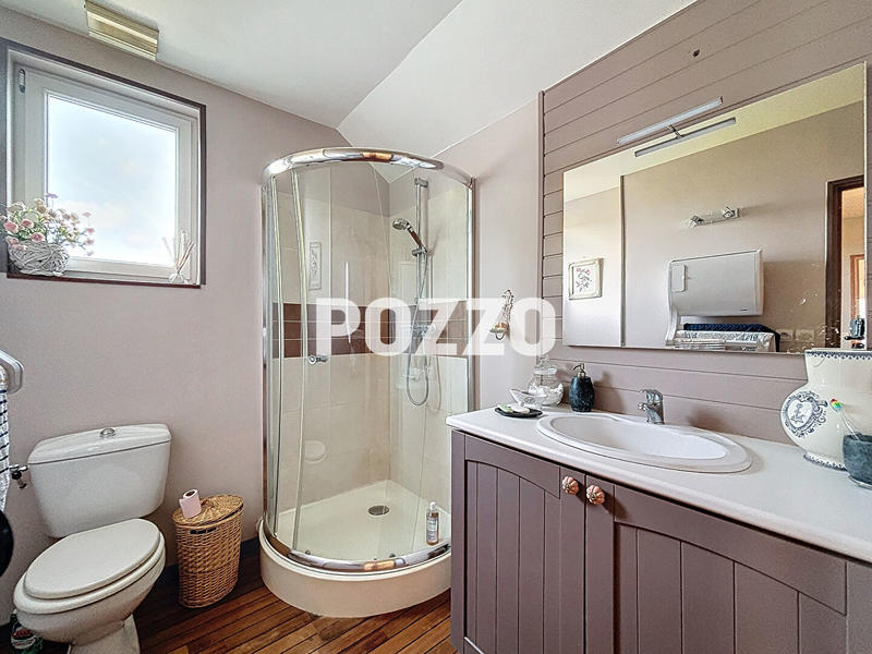 Maison - 133 m² - 8 pièces