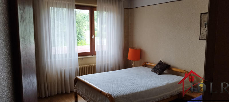 Maison - 277 m² - 10 pièces