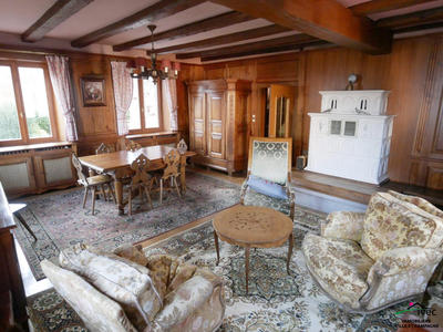 Maison - 238 m² - 8 pièces