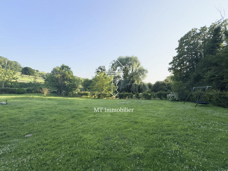 Maison - 215 m² - 9 pièces