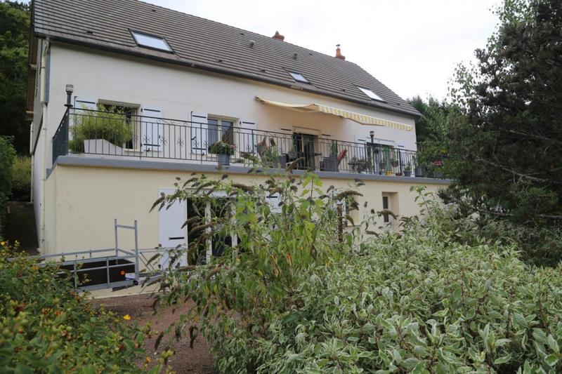 Pavillon - 270 m² - 7 pièces