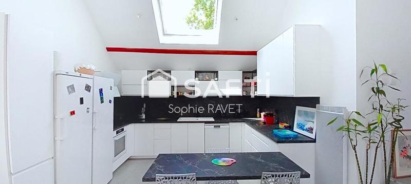 Appartement - 85 m² - 4 pièces