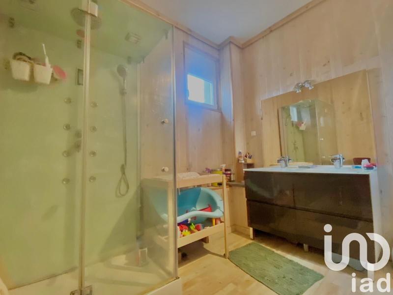 Maison de village - 300 m² - 10 pièces