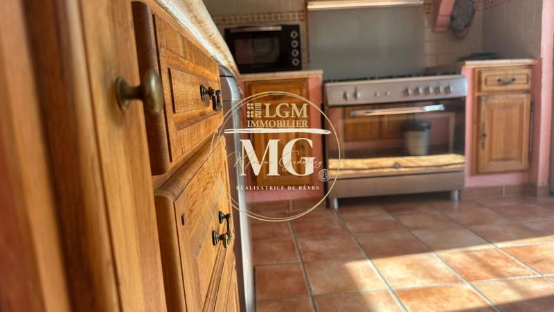 Maison - 93 m² - 4 pièces