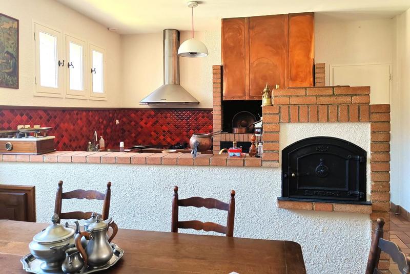 Maison - 220 m² - 6 pièces