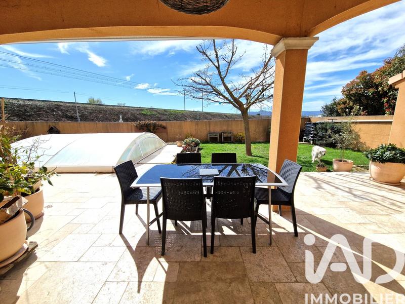 Maison - 92 m² - 5 pièces